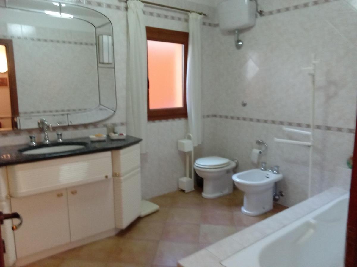 Villa Con Giardino Vista Mare 캐피타나 외부 사진