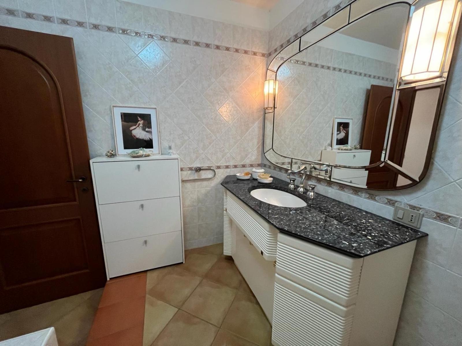Villa Con Giardino Vista Mare 캐피타나 외부 사진