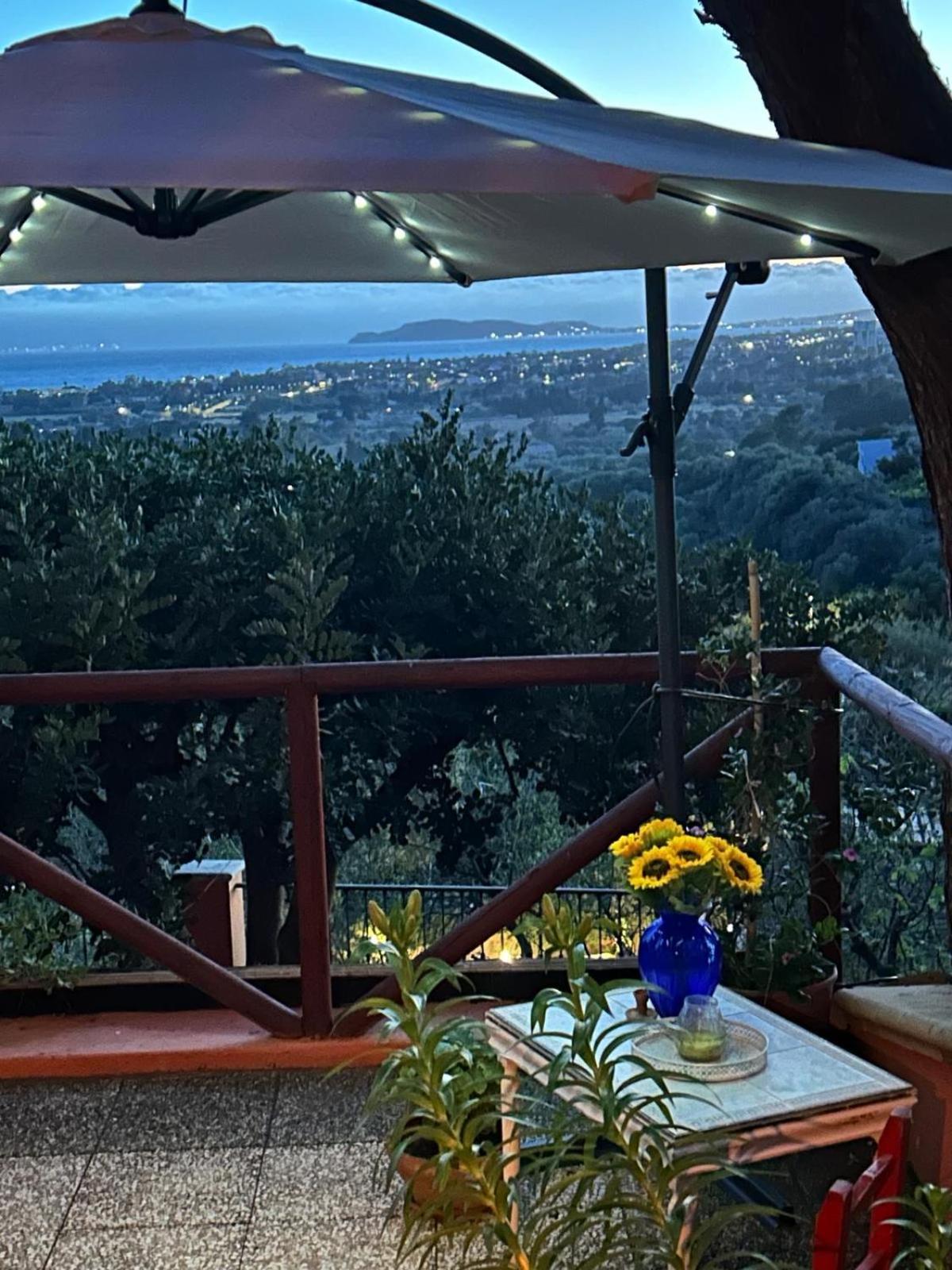 Villa Con Giardino Vista Mare 캐피타나 외부 사진